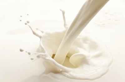 喝牛奶可以延缓衰老过程吗？
